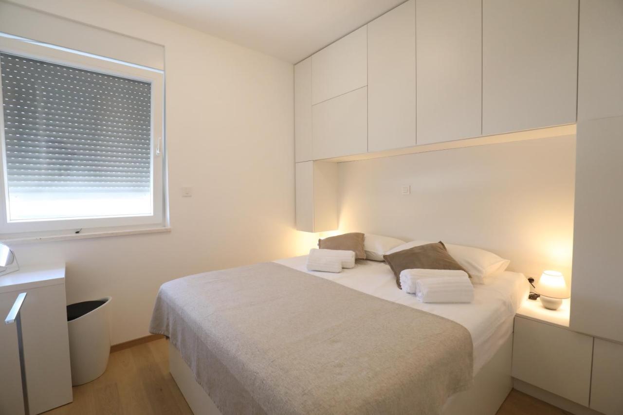Smil'E Apartments Vodice Kültér fotó